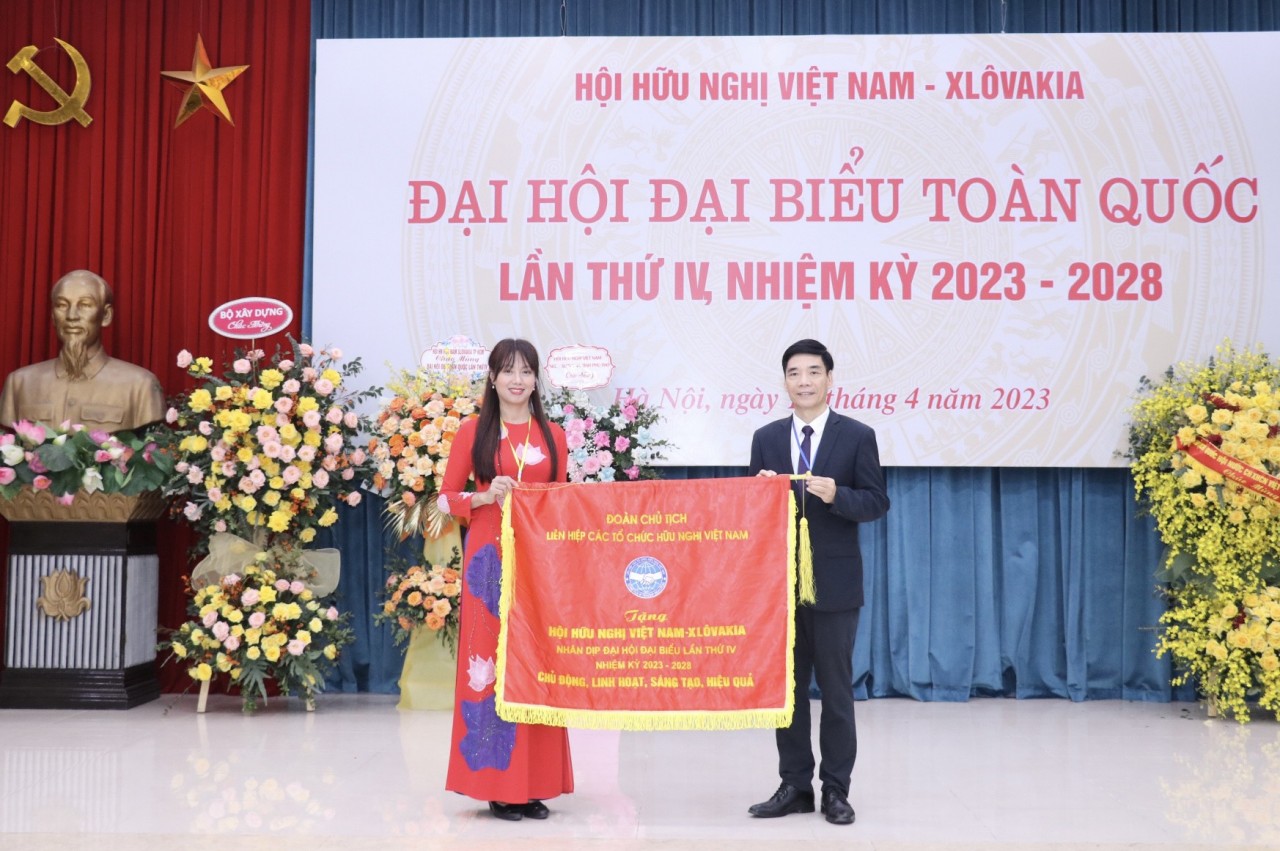 Ông Lê Quang Hùng được bầu làm Chủ tịch Hội hữu nghị Việt Nam - Slovakia nhiệm kỳ 2023-2028