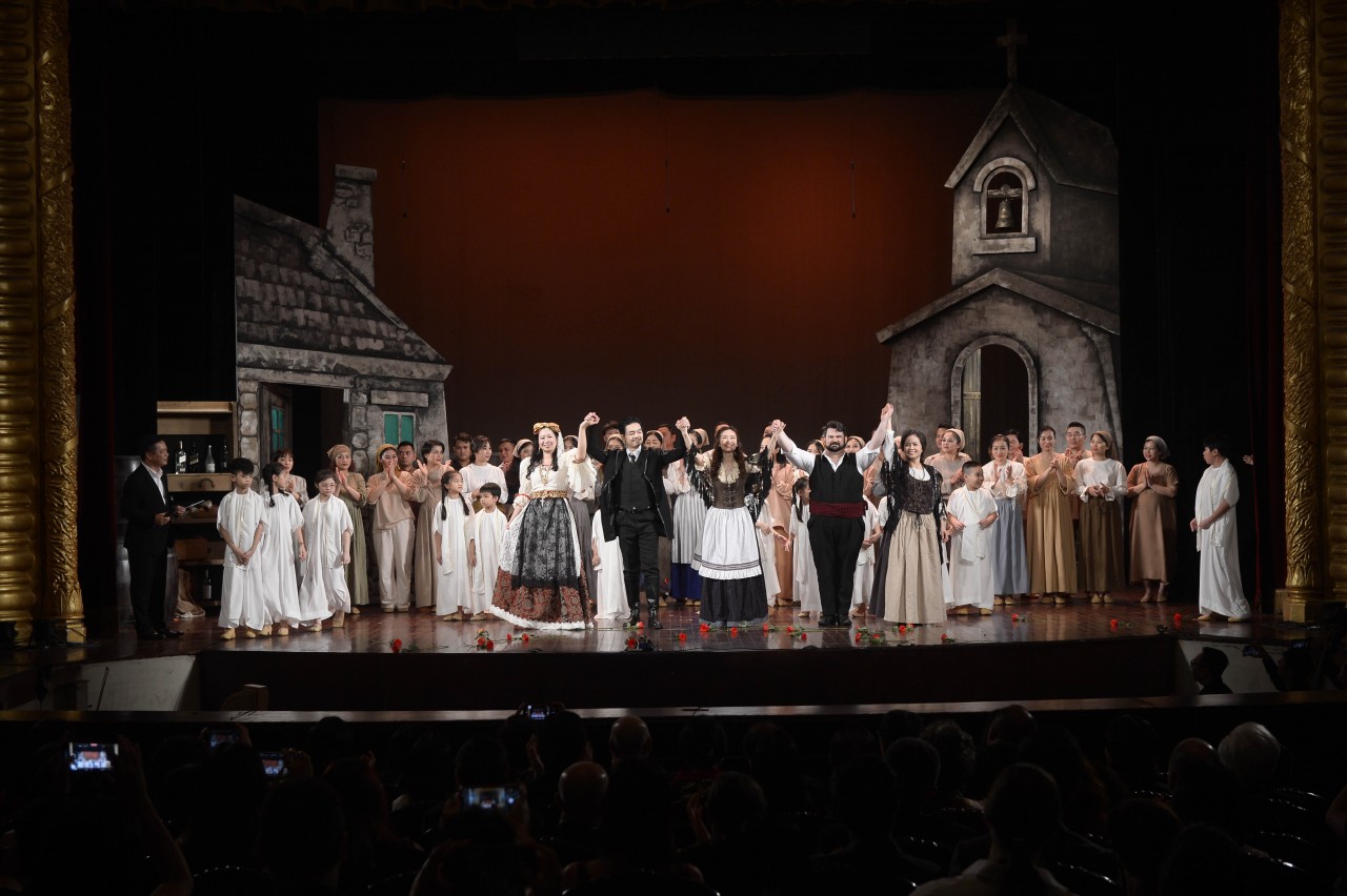 Opera Cavalleria Rusticana tái hiện một Sicily thế kỷ 19 tại Hà Nội