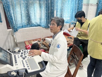Bình Thuận: Hơn 1.500 trẻ em trên huyện đảo Phú Quý được tầm soát bệnh tim miễn phí