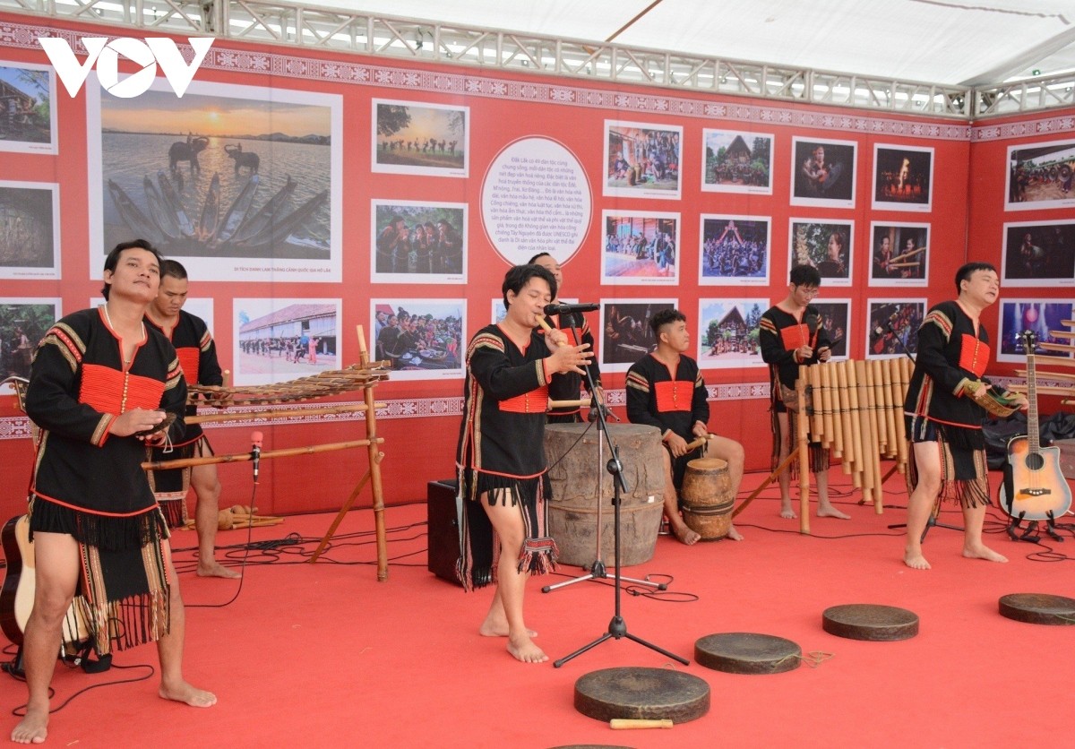 Liên hoan các di sản văn hóa phi vật thể được UNESCO ghi danh thu hút du khách