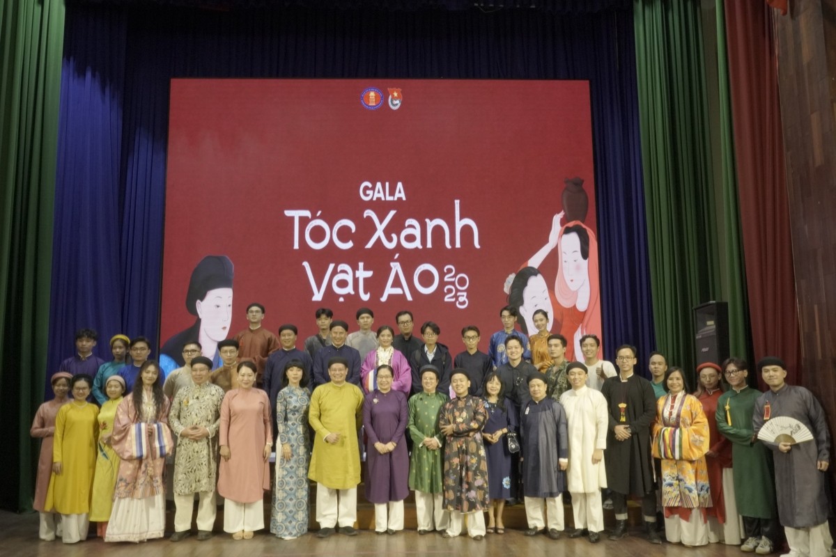 "Tóc xanh vạt áo" - ngày hội Việt phục đặc sắc lớn nhất miền Nam
