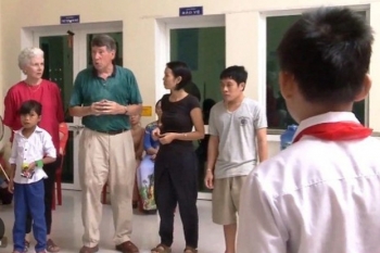 Tâm nguyện giúp trẻ em khó khăn của những người Mỹ yêu đất nước Việt Nam