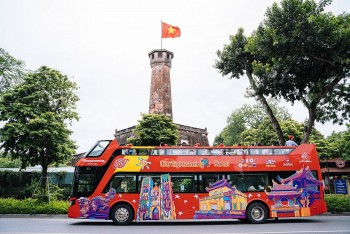 du khach ha noi duoc di xe bus 2 tang mien phi trong ky nghi le