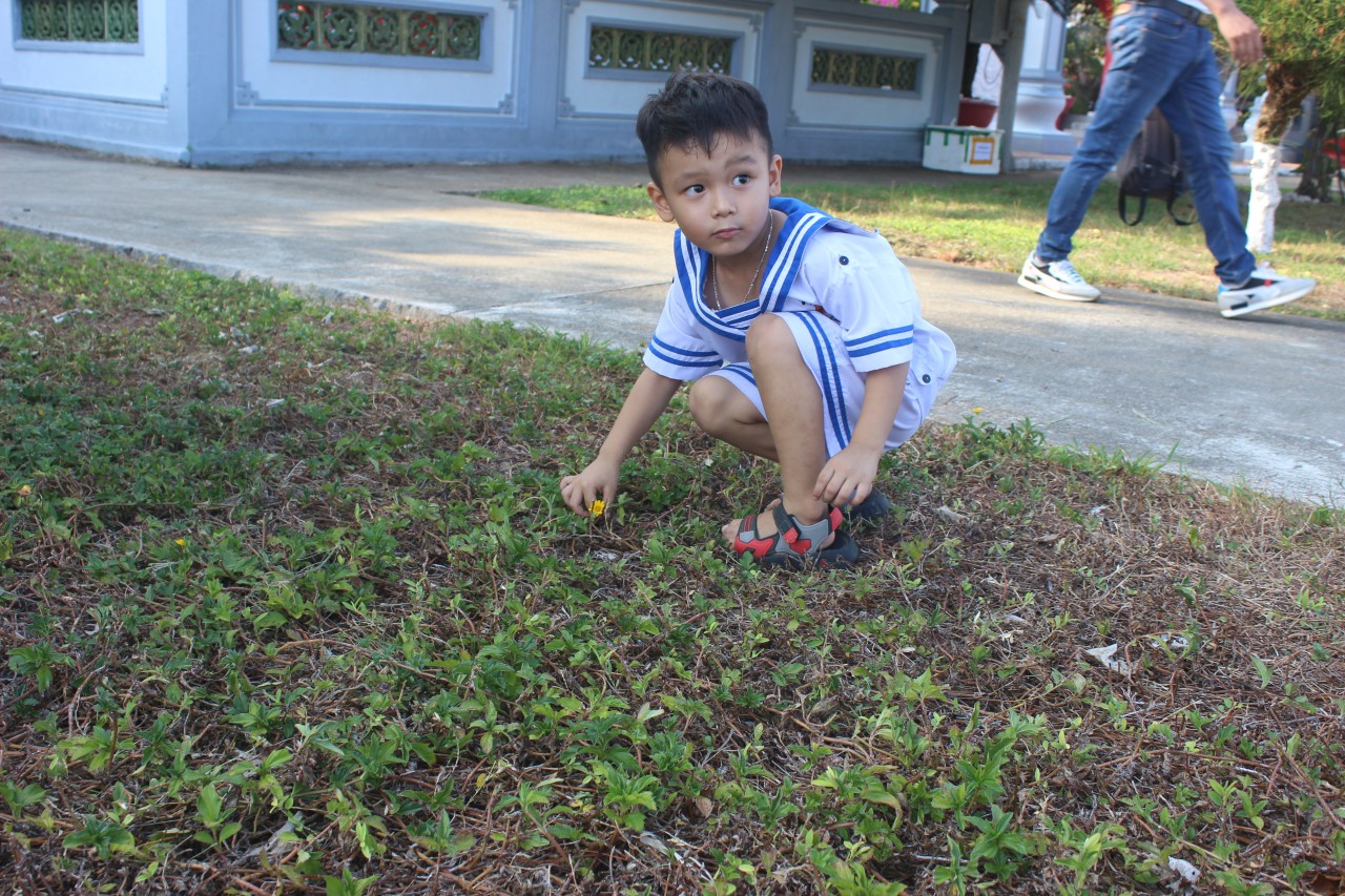 Lấp lánh những nụ cười trẻ thơ Trường Sa