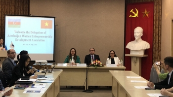 Đẩy mạnh hợp tác giáo dục, công nghệ thông tin và dược phẩm giữa doanh nghiệp Azerbaijan và Việt Nam