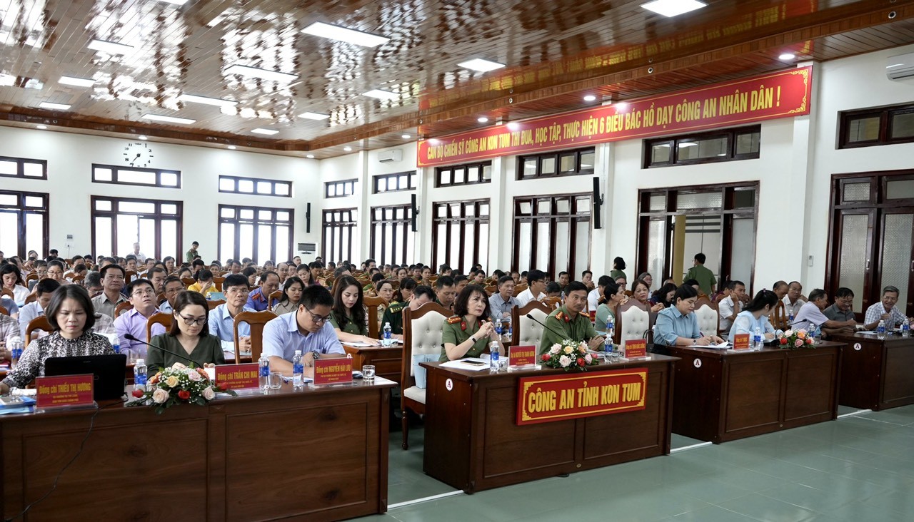 Các đại biểu tham dự hội nghị (Ảnh: Thu Trang).