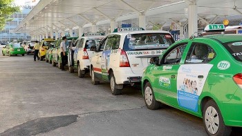 "Sống chung" với taxi công nghệ, các ông lớn taxi truyền thống đang làm ăn ra sao?