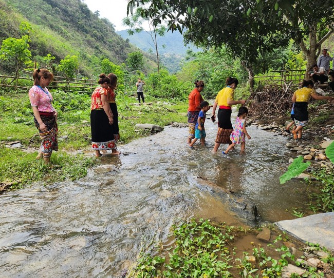 Nghệ An: Khởi công xây dựng cầu dân sinh vượt lũ cho đồng bào dân tộc huyện biên giới Kỳ Sơn