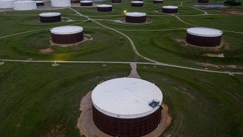 Mỹ bắt đầu lên lộ trình mua bù dự trữ dầu chiến lược quốc gia