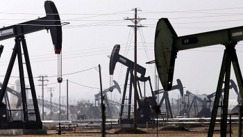 Giá dầu tăng mạnh bởi dự báo nhu cầu cao