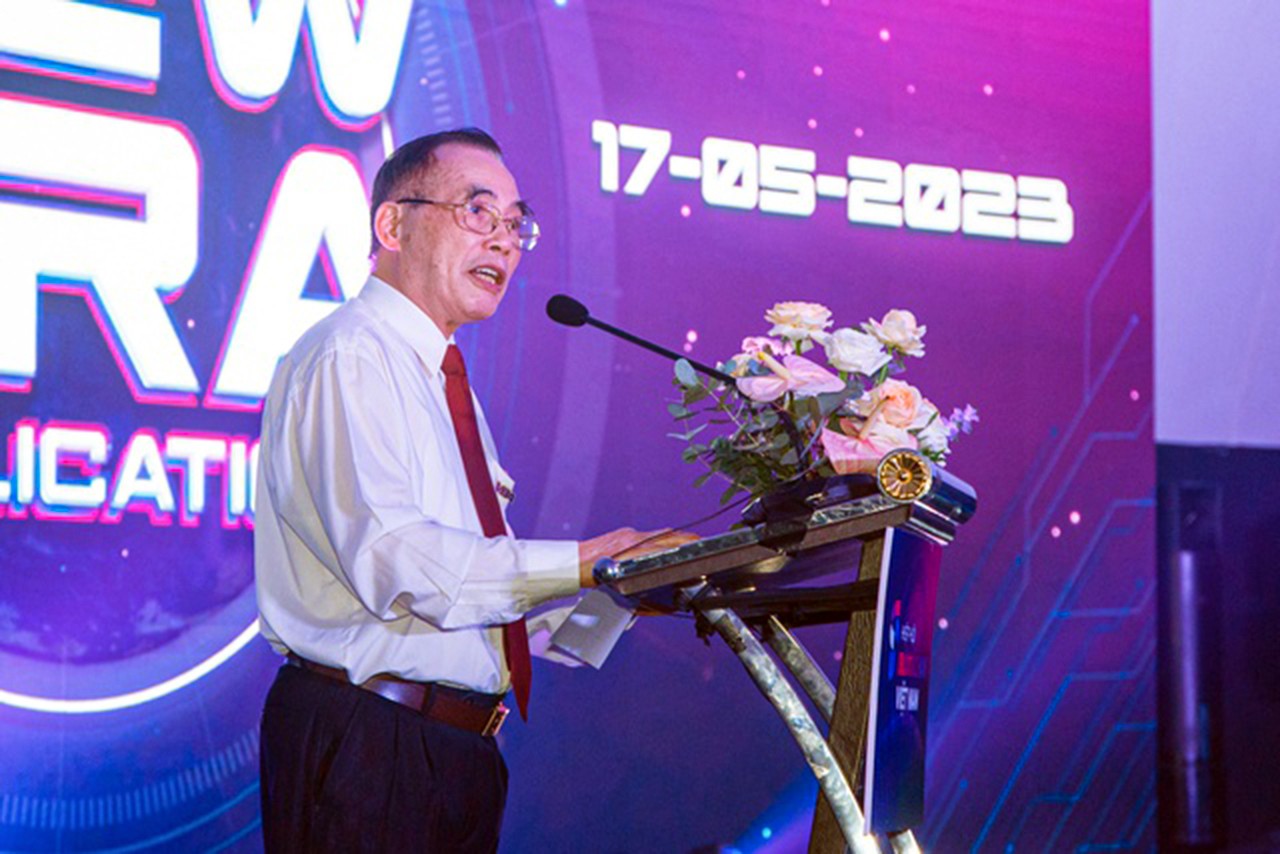 Ông Hoàng Văn Huây,  Chủ tịch Hiệp hội Blockchain Việt Nam tại Lễ kỷ niệm.