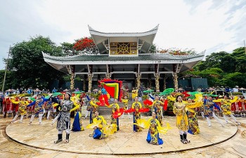 Ưu tiên lựa chọn Lễ hội Vía Bà chúa xứ núi Sam để đề cử UNESCO ghi danh