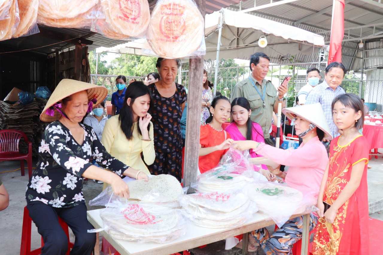 Cần Thơ: Nghề làm bánh tráng Thuận Hưng được công nhận di sản văn hóa phi vật thể quốc gia