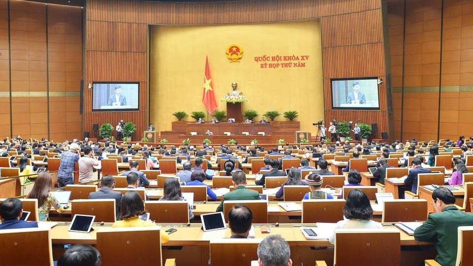 Quốc hội bổ nhiệm và phê chuẩn tân Chủ nhiệm Ủy ban Tài chính - Ngân sách và Bộ trưởng Bộ Tài nguyên và Môi trường