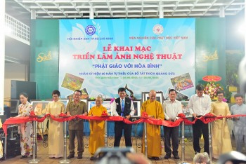 Triển lãm ảnh nghệ thuật "Phật giáo vì hoà bình"