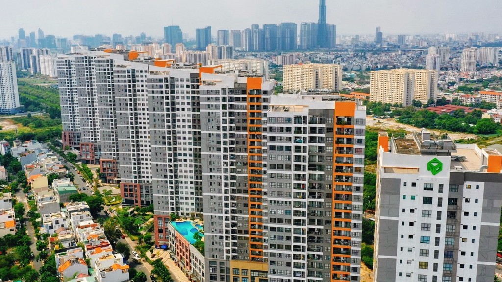 Nhà đầu tư cá nhân đua nhau “hâm nóng” thị trường thứ cấp