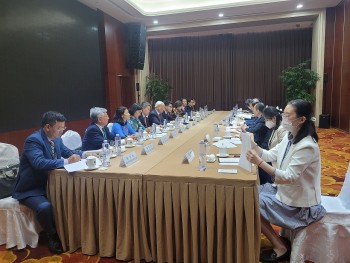 Đoàn đại biểu Việt Nam thăm làm việc tại Trung Quốc