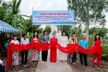 Cà Mau: Khánh thành 2 cầu giao thông nông thôn do nhóm từ thiện Vòng Tay Việt Nam tài trợ