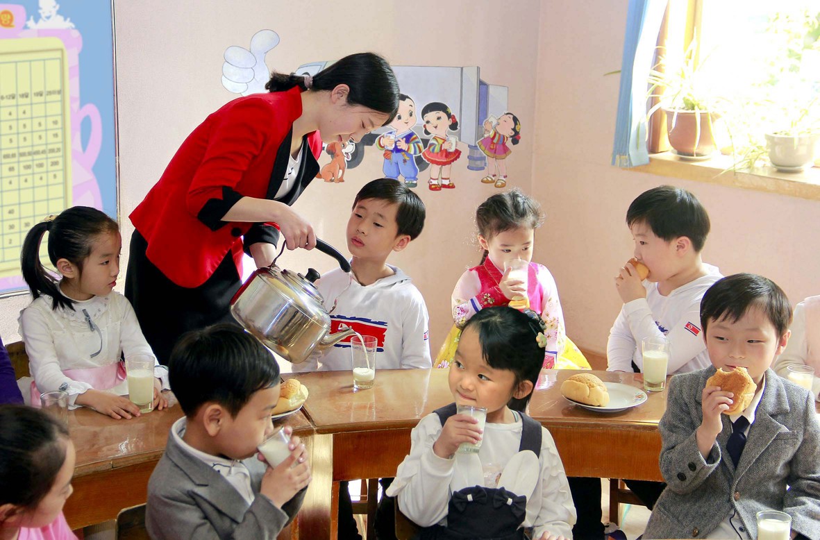 Triều Tiên: Nhà nước đảm bảo cung cấp sữa miễn phí cho tất cả trẻ em