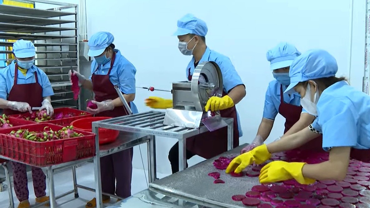 Thống đốc lý giải vì sao doanh nghiệp khó tiếp cận vốn trong khi thanh khoản dư thừa