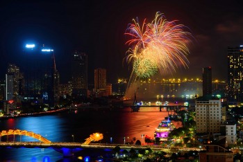 le hoi cua hoa binh va tinh huu nghi