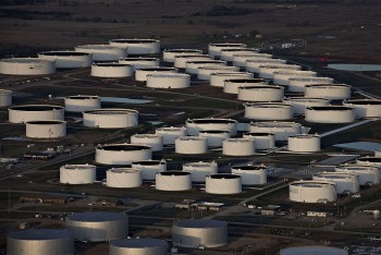 Lý do Saudi Arabia có thể phải “trả giá” với quyết định hạ rất mạnh sản lượng dầu