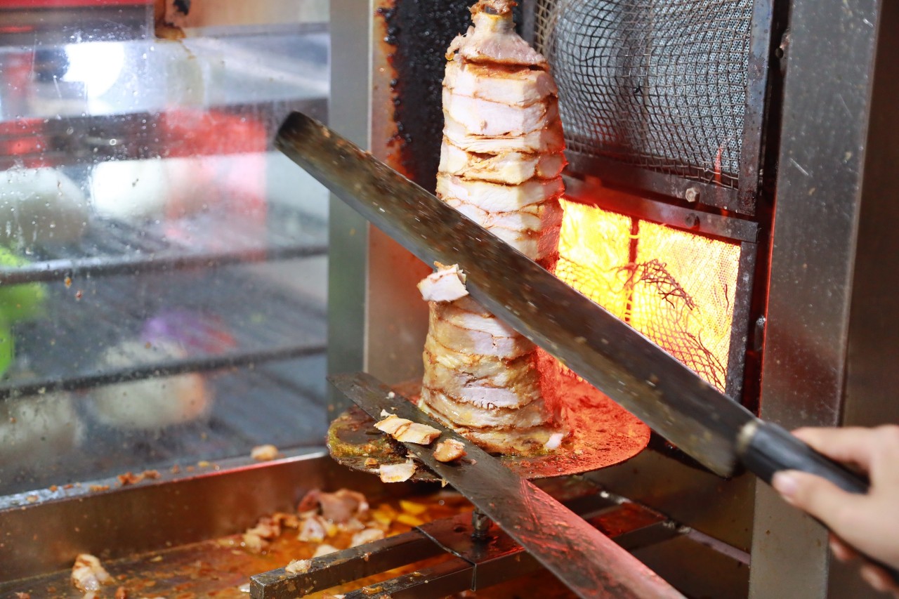 Doner Kebab: Hương vị Thổ Nhĩ Kỳ trên đường phố Việt