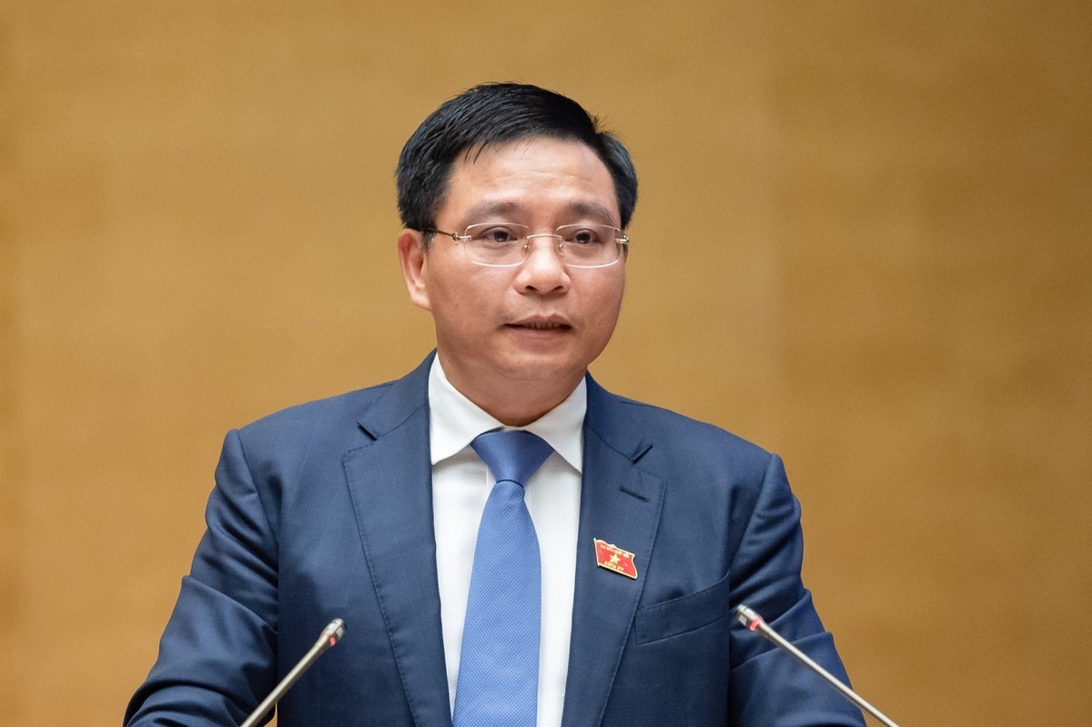Bộ trưởng Nguyễn Văn Thắng nhận nhiều câu hỏi 