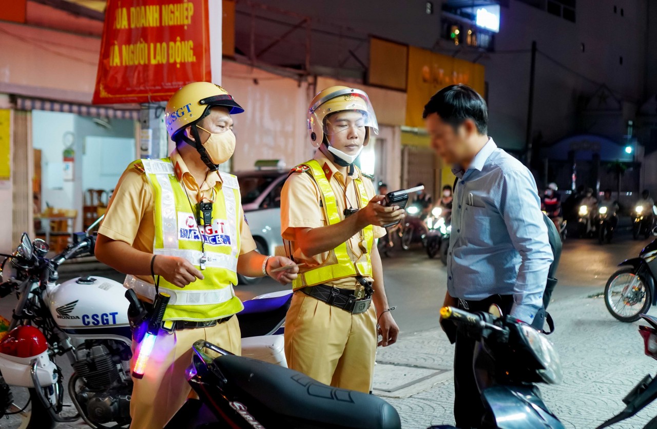 Cần Thơ đề ra 8 nhiệm vụ trọng tâm bảo đảm trật tự an toàn giao thông trong tình hình mới