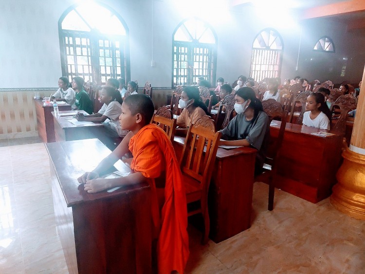 Lên chùa Tà Mơn học chữ Khmer miễn phí