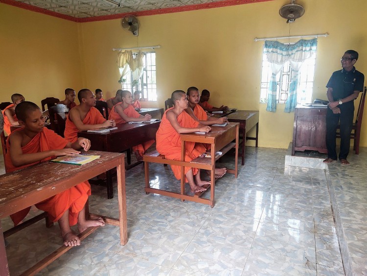Hè sôi động của các lớp học chữ Khmer