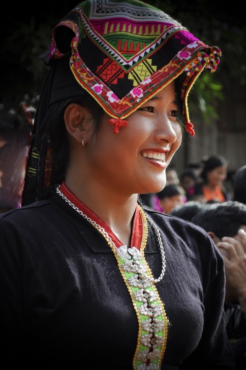 Vẻ đẹp phụ nữ Lai Châu trong trang phục truyền thống