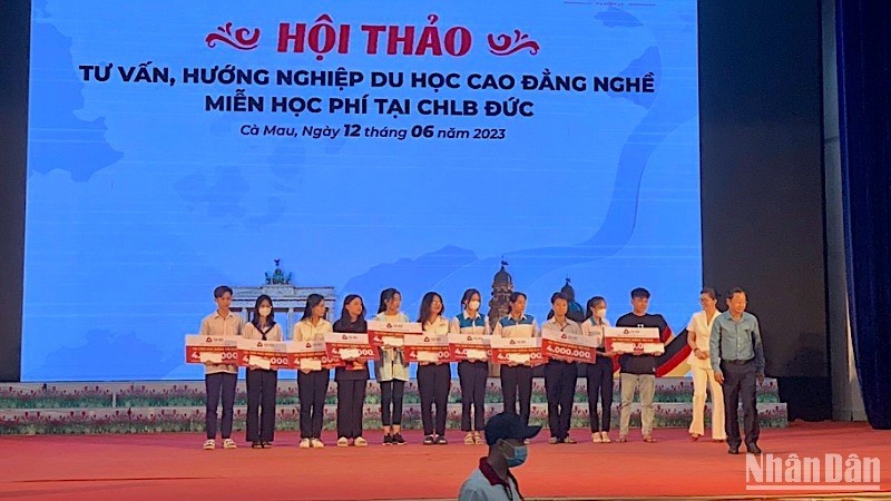 Miễn phí đào tạo, du học sinh Cà Mau tại Đức được hỗ trợ hơn 25 triệu đồng/tháng