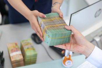 thanh khoan doi dao lai suat lien ngan hang tiep tuc giam