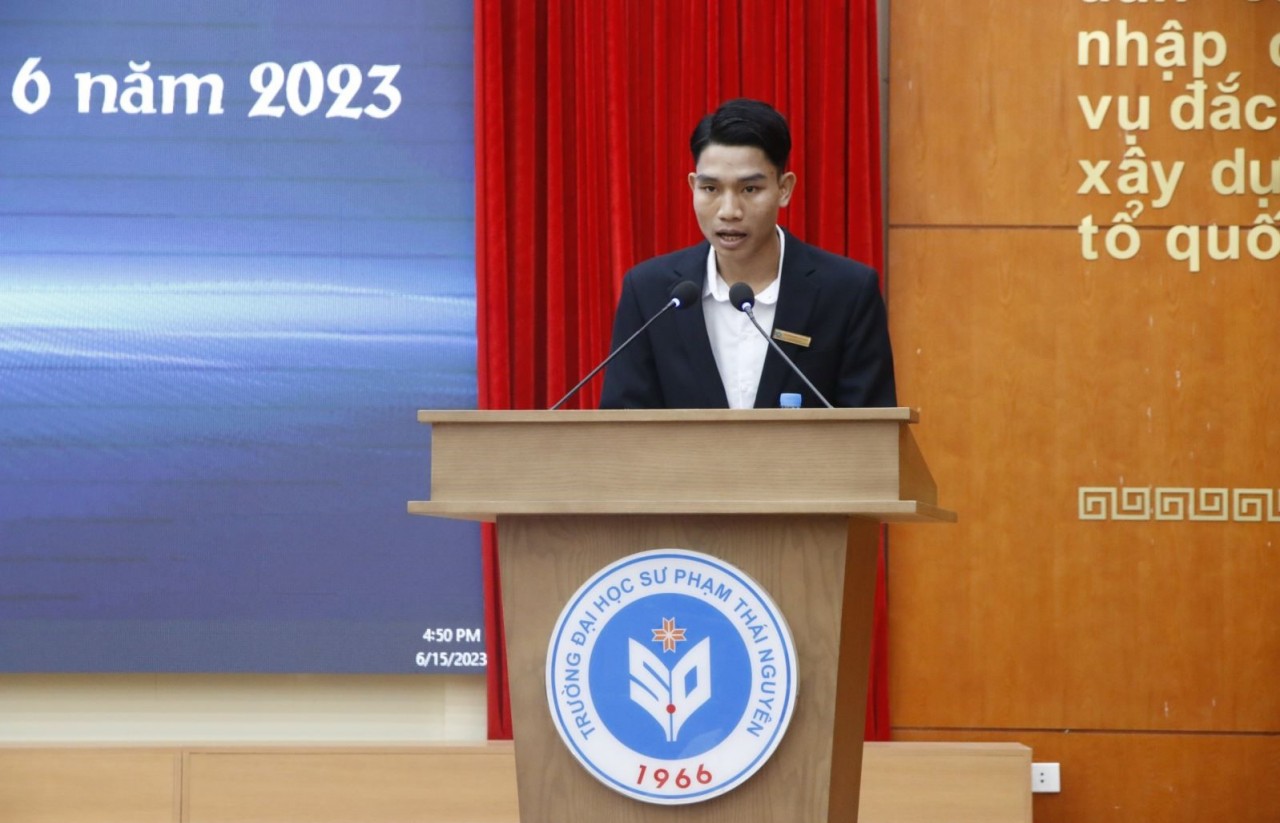 19 lưu học sinh Lào hoàn thành 9 tháng học tiếng Việt ở Việt Nam