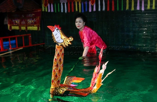 Người Nga phải lòng chú Tễu Việt