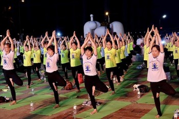 Xác lập kỷ lục thế giới về số lượng người đồng diễn Yoga