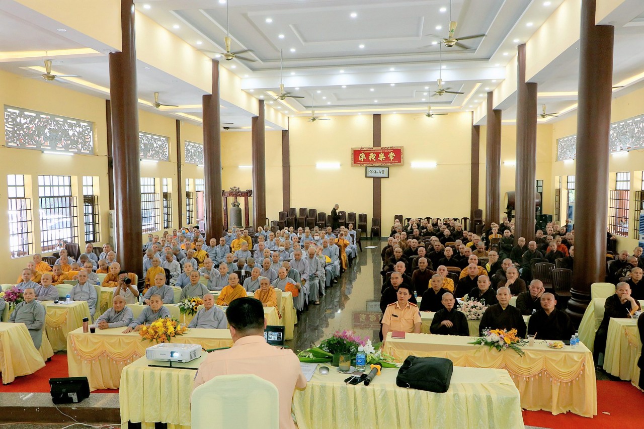 Bình Dương: Bồi dưỡng kiến thức quốc phòng cho chức sắc Giáo hội Phật giáo Việt Nam