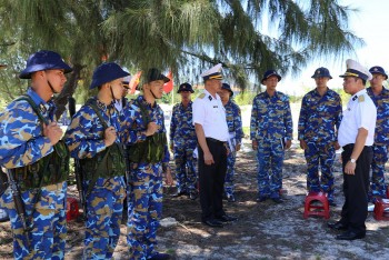 Kiểm tra công tác huấn luyện cho lực lượng chuẩn bị làm nhiệm vụ trên các đảo