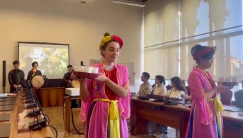 Sinh viên Italia chia sẻ kinh nghiệm học tiếng Việt và tình cảm với đất nước và con người Việt Nam