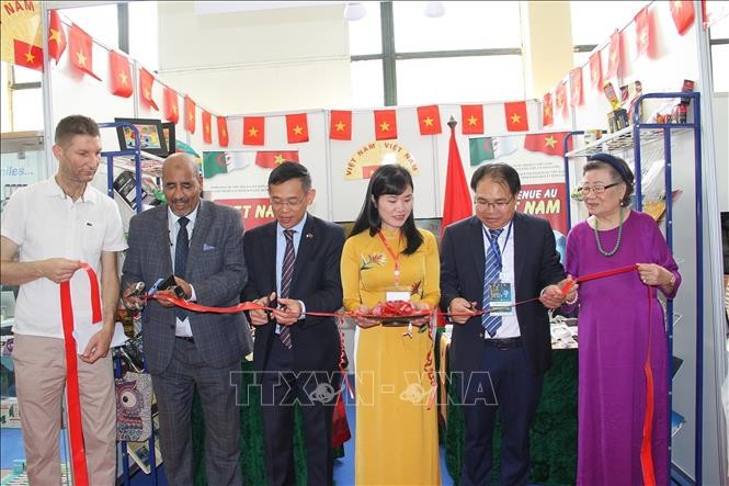 Hàng Việt Nam được đánh giá cao tại Hội chợ Quốc tế Algiers 2023