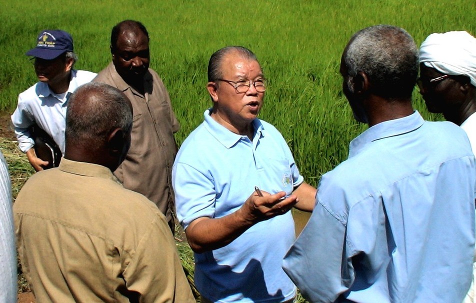 GS.TS Võ Tòng Xuân: xây tình hữu nghị với nông dân Sierra Leone từ cách trồng lúa