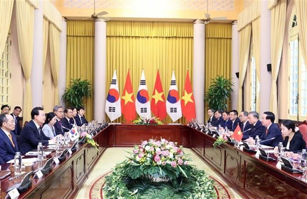 Việt Nam-Hàn Quốc trao đổi 17 văn kiện hợp tác trên các lĩnh vực | Kinh tế | Vietnam+ (VietnamPlus)