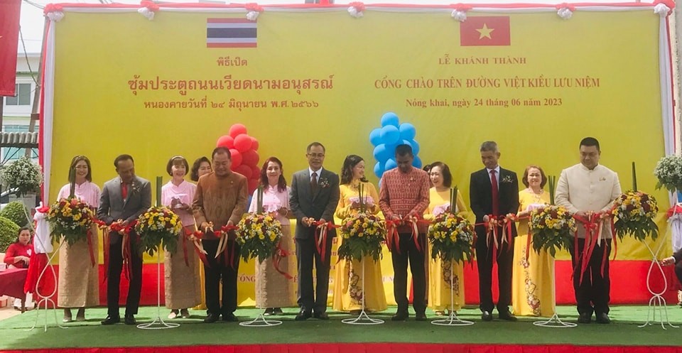 lễ khánh thành cổng chào hữu nghị Việt - Thái