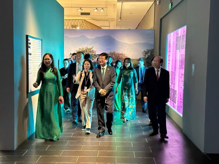 Bộ trưởng Park Bo Gyoon: sẽ giới thiệu Bảo tàng Dân tộc học Việt Nam cho người dân Hàn Quốc