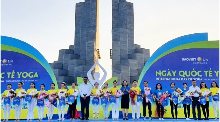 Phú Yên: 1.000 người tham gia đồng diễn chào mừng ngày Quốc tế Yoga 2023