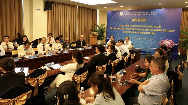 Đưa hàng Việt ra nước ngoài qua "kênh" kiều bào