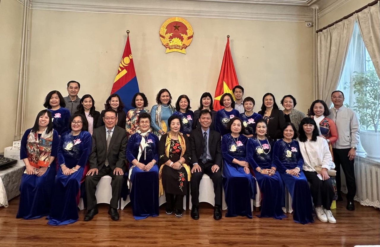 Thúc đẩy hợp tác giữa các nhà khoa học, kỹ sư nữ Việt Nam - Mông Cổ