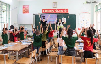 Học sinh tiểu học Hòa Bình, Tuyên Quang tìm hiểu về quyền trẻ em