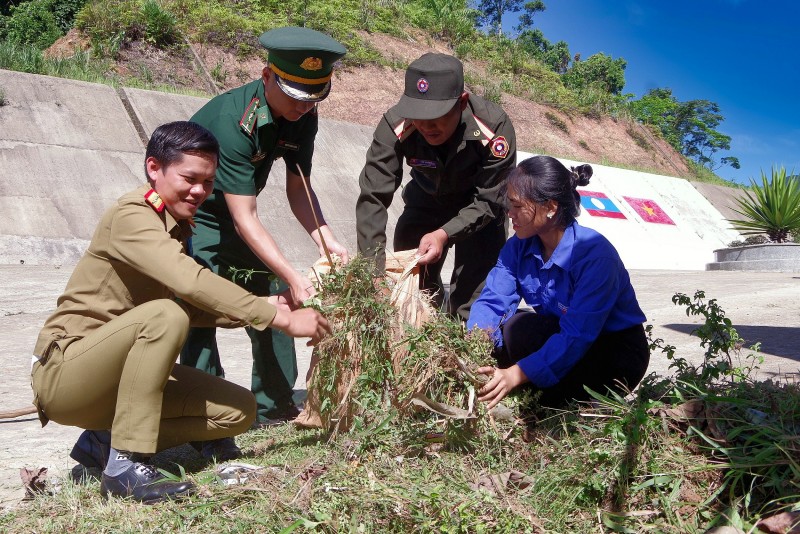 Tuổi trẻ Việt Nam – Lào có nhiều hoạt động ý nghĩa tại vùng cao biên giới
